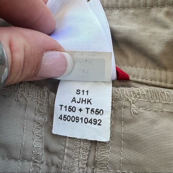 North Face tan ripstop type hiking shorts Size 4 - Picture 6 of 6